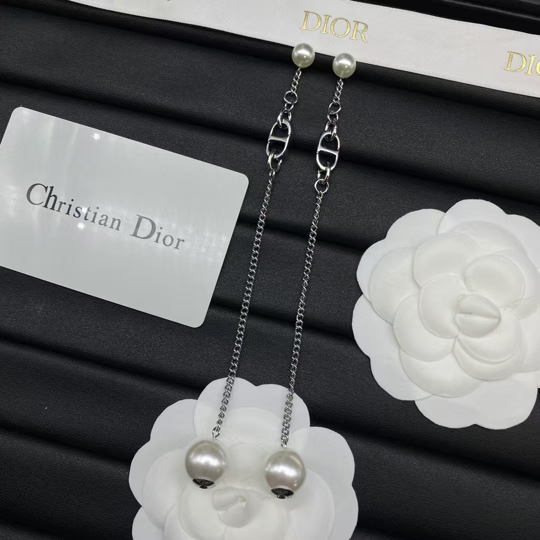 Dior Chain Dangle Pearl Earrings - Original Replica Club