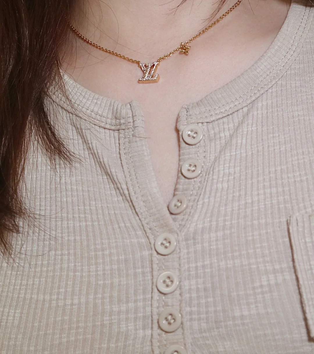 Louis Vuitton LV Letter Pendant Necklaces - Original Replica Club