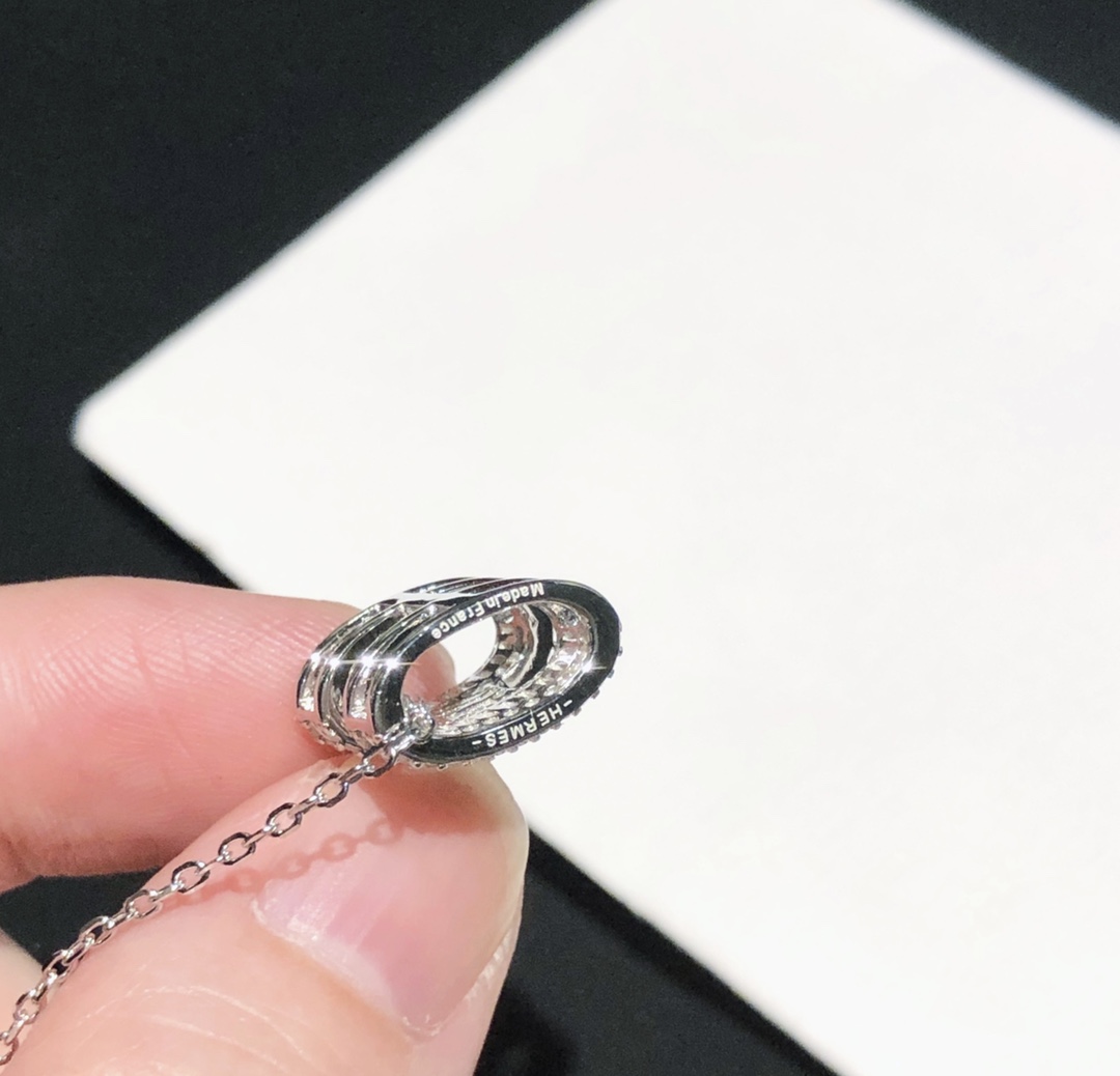 Hermes Diamond Paved H Pendant Necklace - Original Replica Club