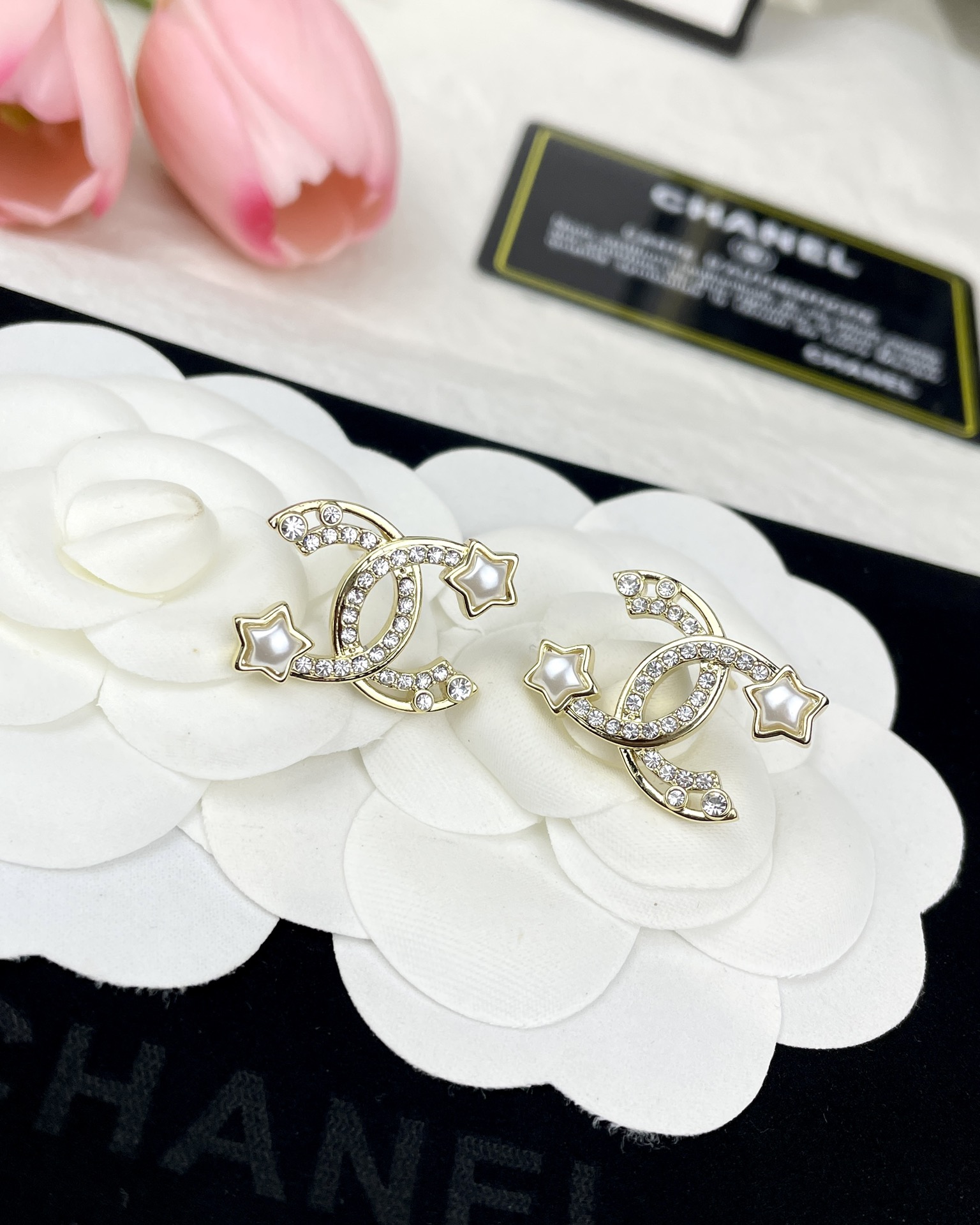 Chanel Hollow Star Rhinestone CC Earrings - Original Replica Club