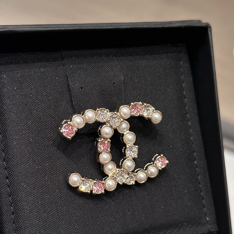Chanel Elegant Pink Diamond Coco Brooch - Original Replica Club
