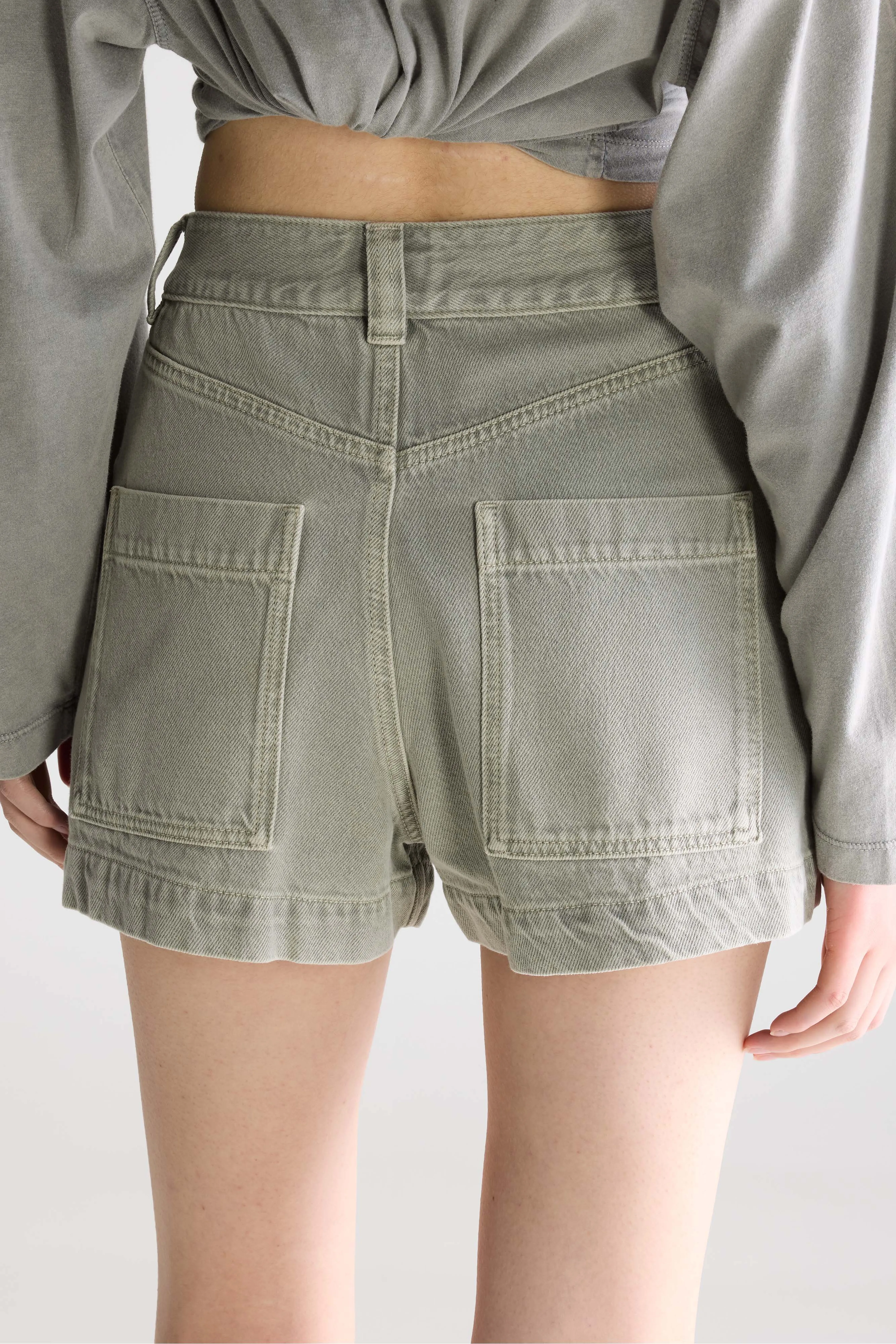 Bellerose Prisma pleated denim shorts (261 / W / THYM)
