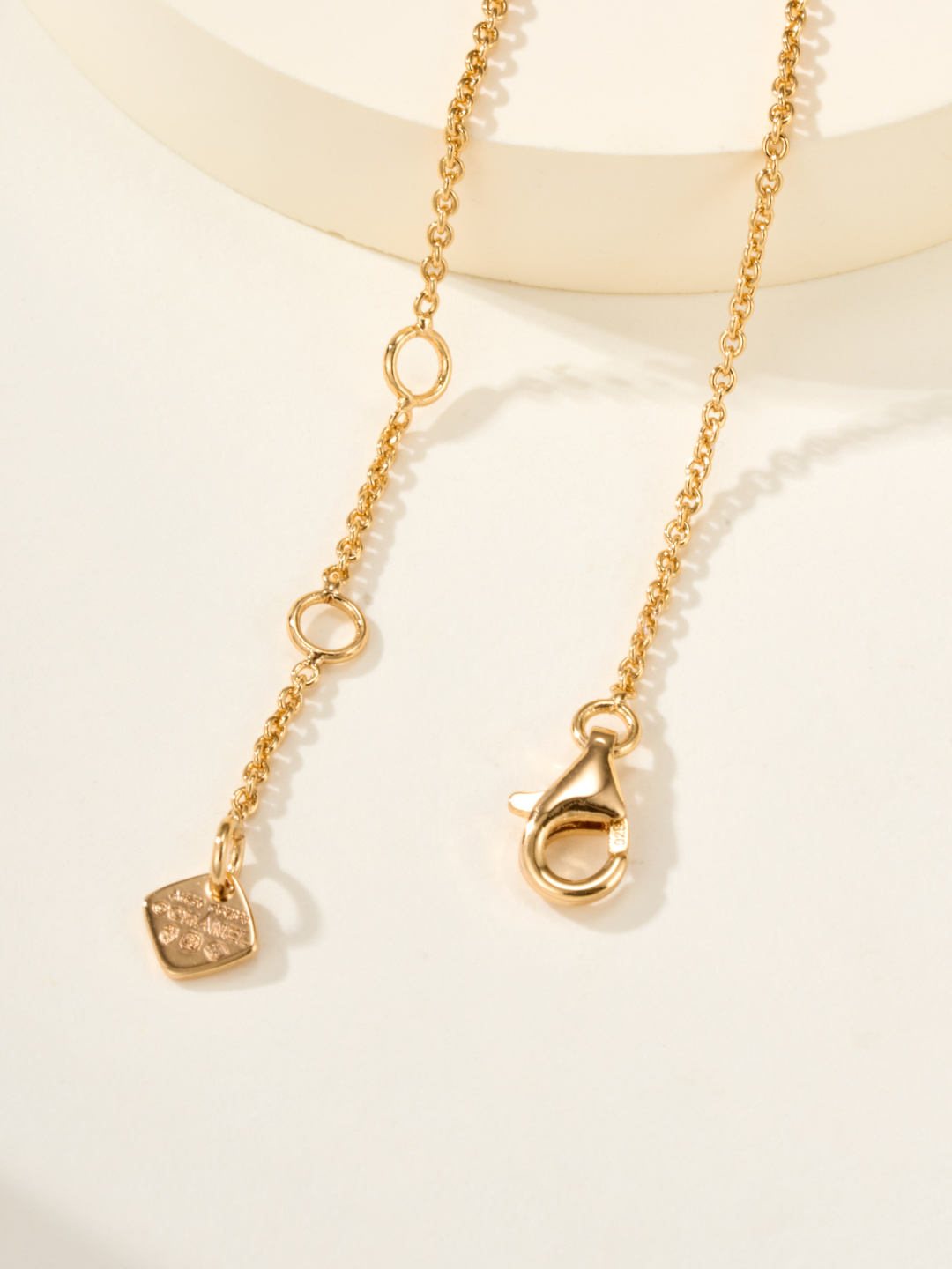 Chanel Coco Crush Chain Bracelet Dainty Jewelry - Original Replica Club
