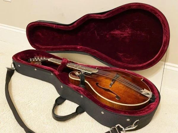 Eastman F-Style Mandolin, 8 Strings, Brown, With Hard Case - MD515 - Image 5 Eastman F-Style Mandolin, 8 Strings, Brown, With Hard Case - MD515 - Image 5