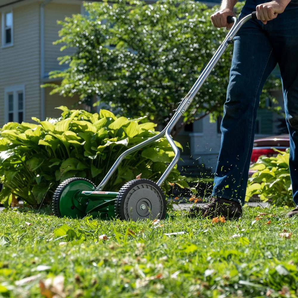 Scotts Manual Lawn Mower - Image 4