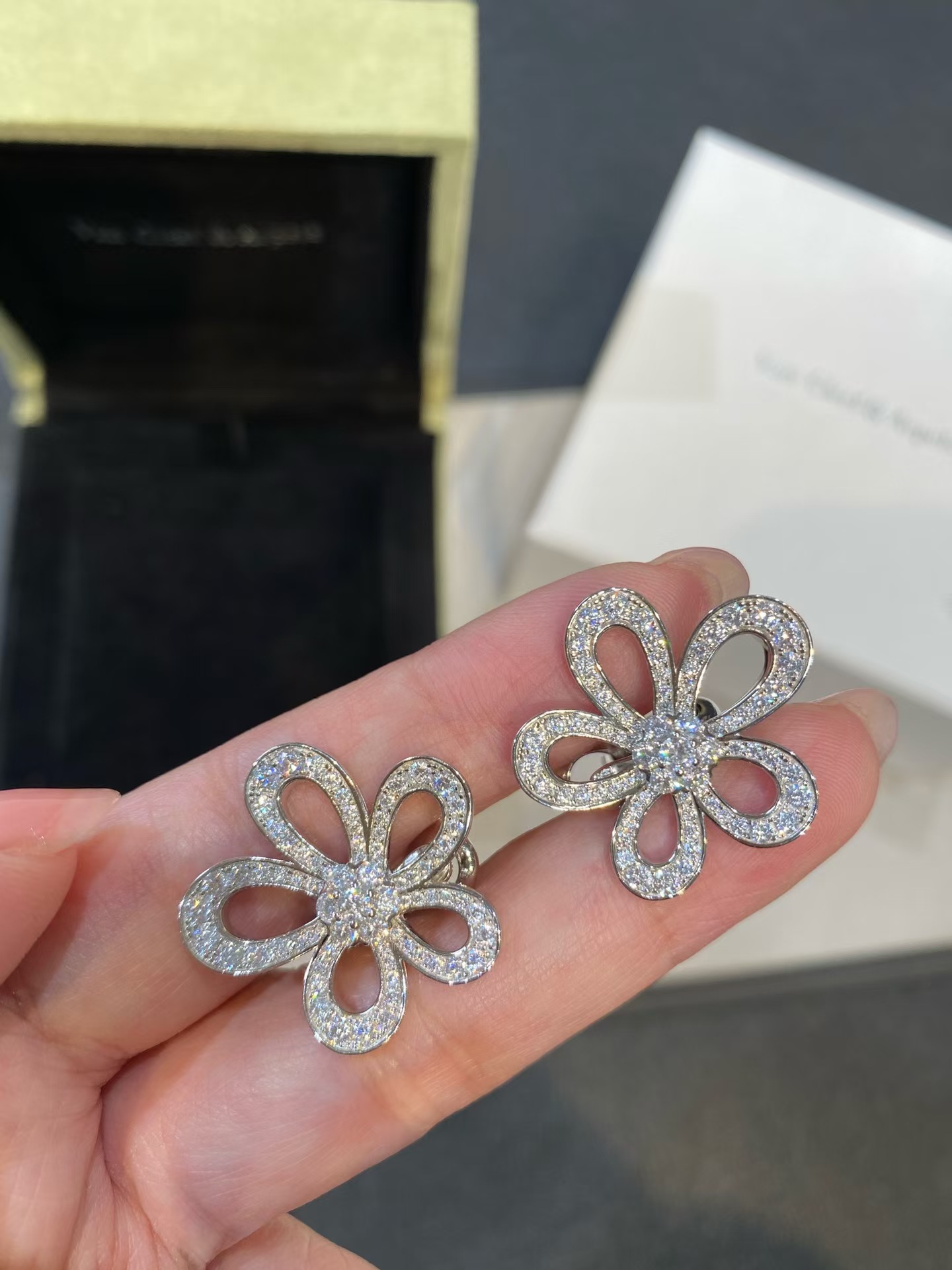 VCA Flowerlace Earrings - Original Replica Club