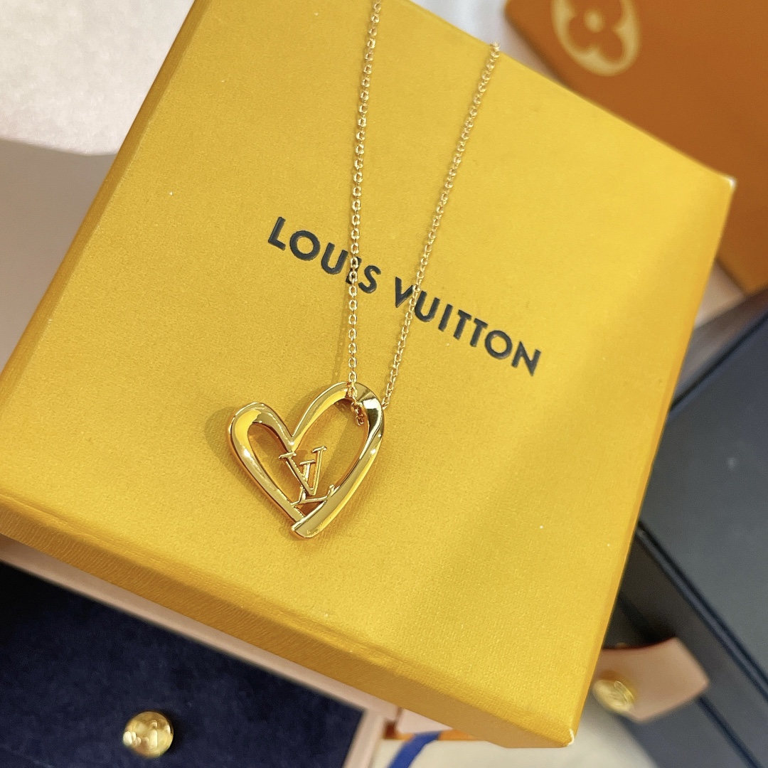 Louis Vuitton Hollow Heart Pendant Necklace - Original Replica Club