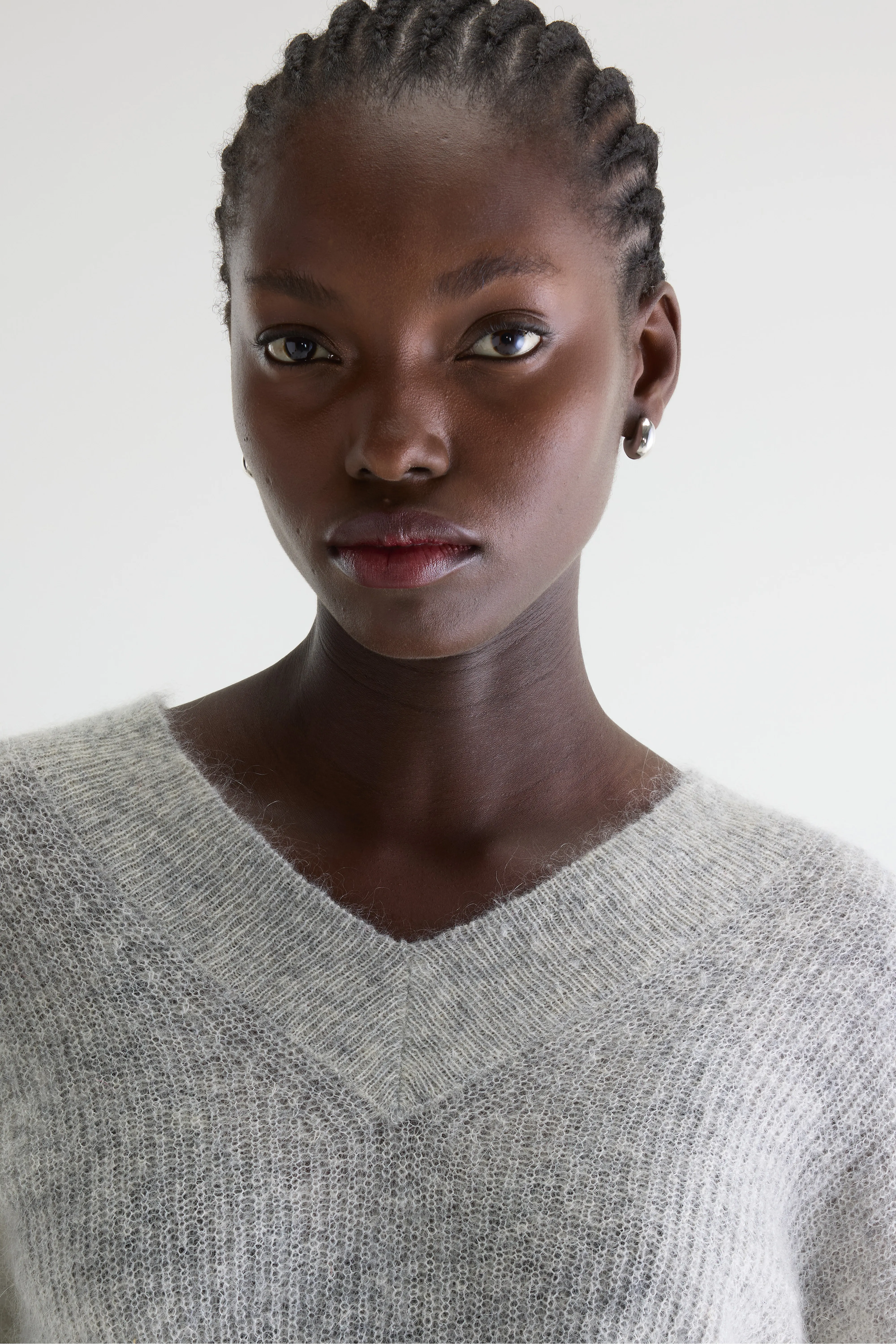 Bellerose Arco v-neck sweater (261 / W / LIGHT GREY)