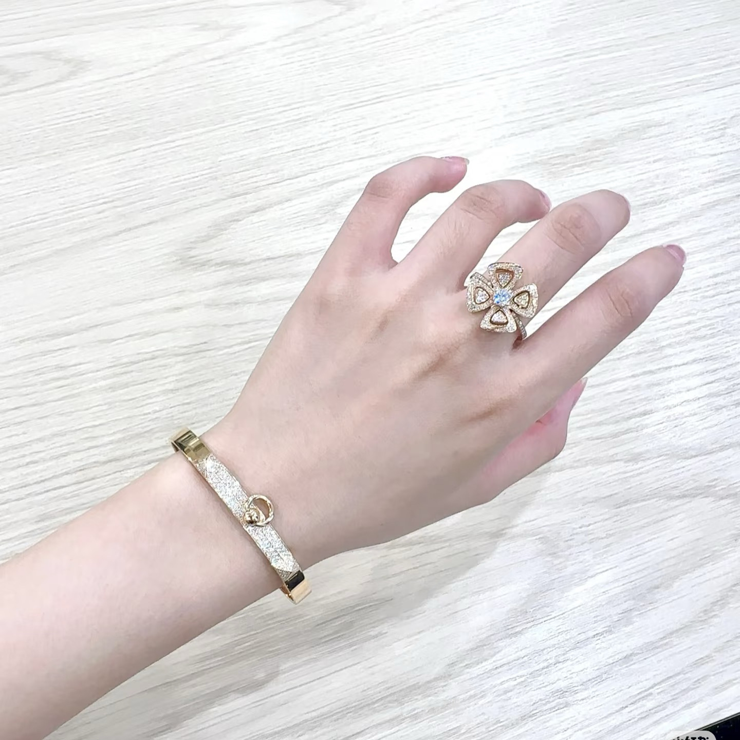 Bvlgari Fiorever Ring - Original Replica Club