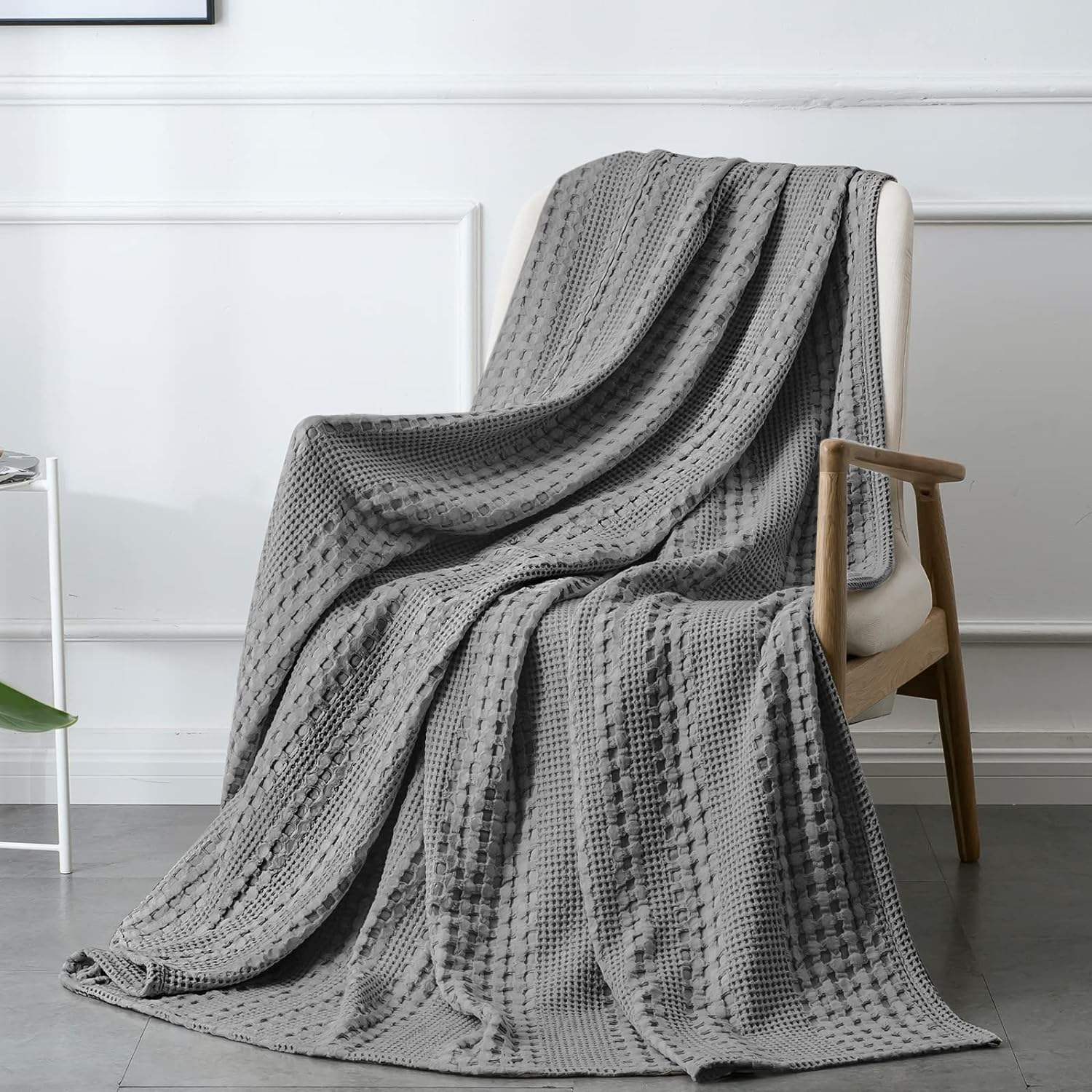 100% Cotton Waffle Knitted Throw Blanket Solid Color Eco-Friendly Summer Waffle Blanket for Cozy Evenings & Home