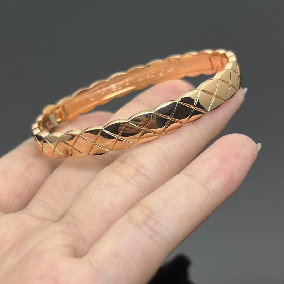 Chanel Coco Crush Bangle Bracelet - Original Replica Club