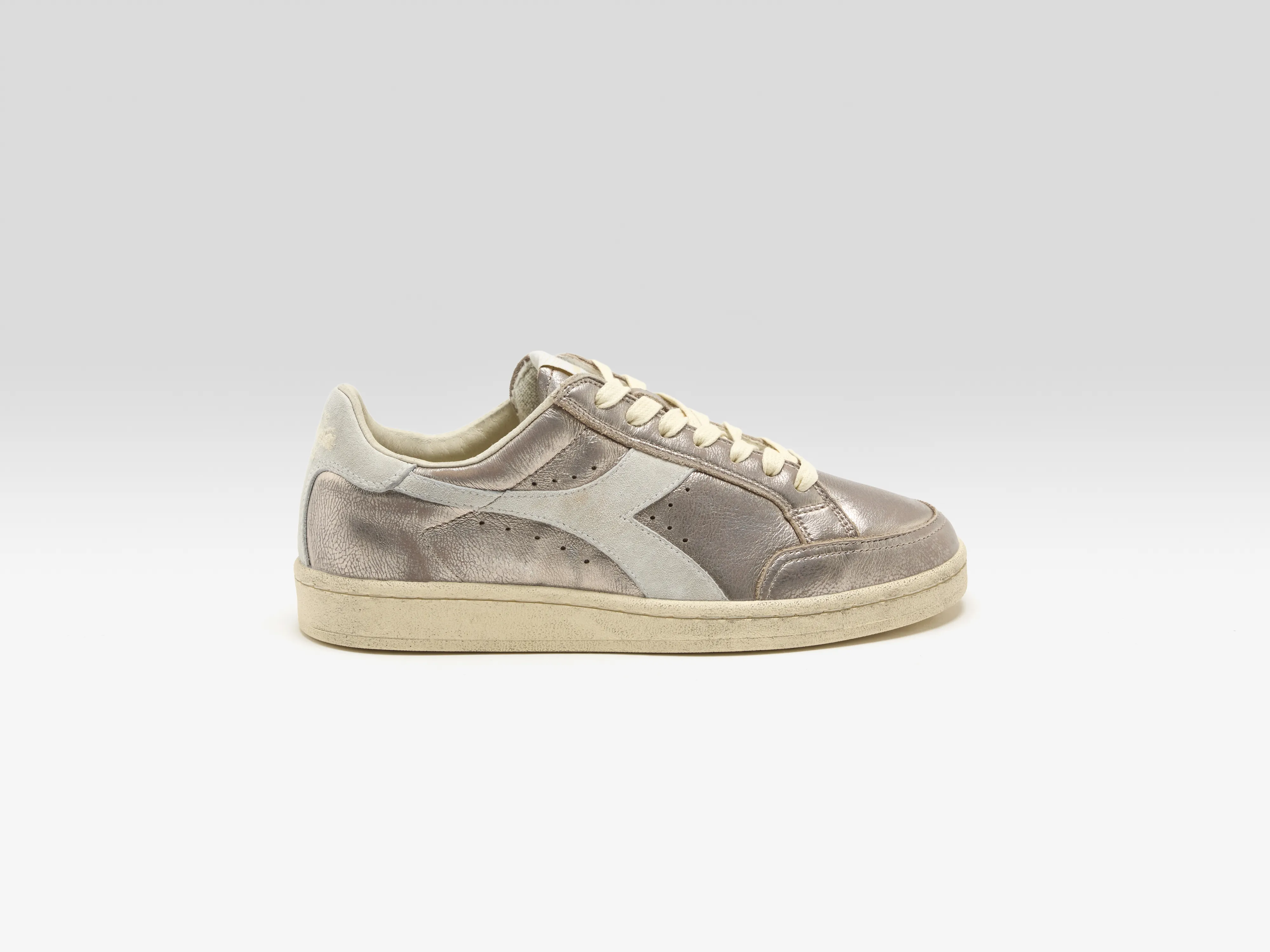 Bellerose Prestige Metal Used for Women  (261 / W / SILVER)