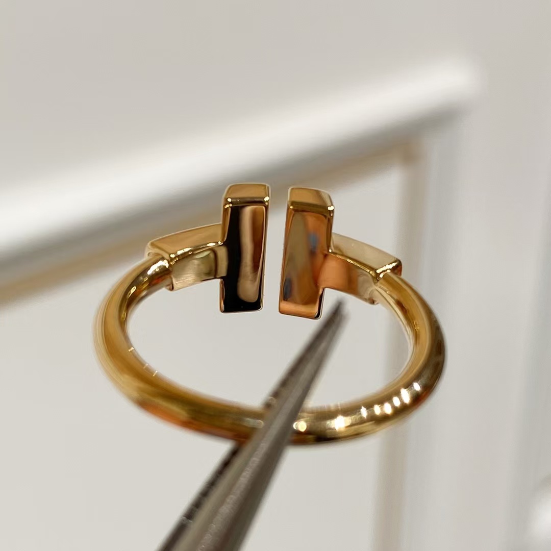 Tiffany Mother of Pearl Double T Ring - Original Replica Club