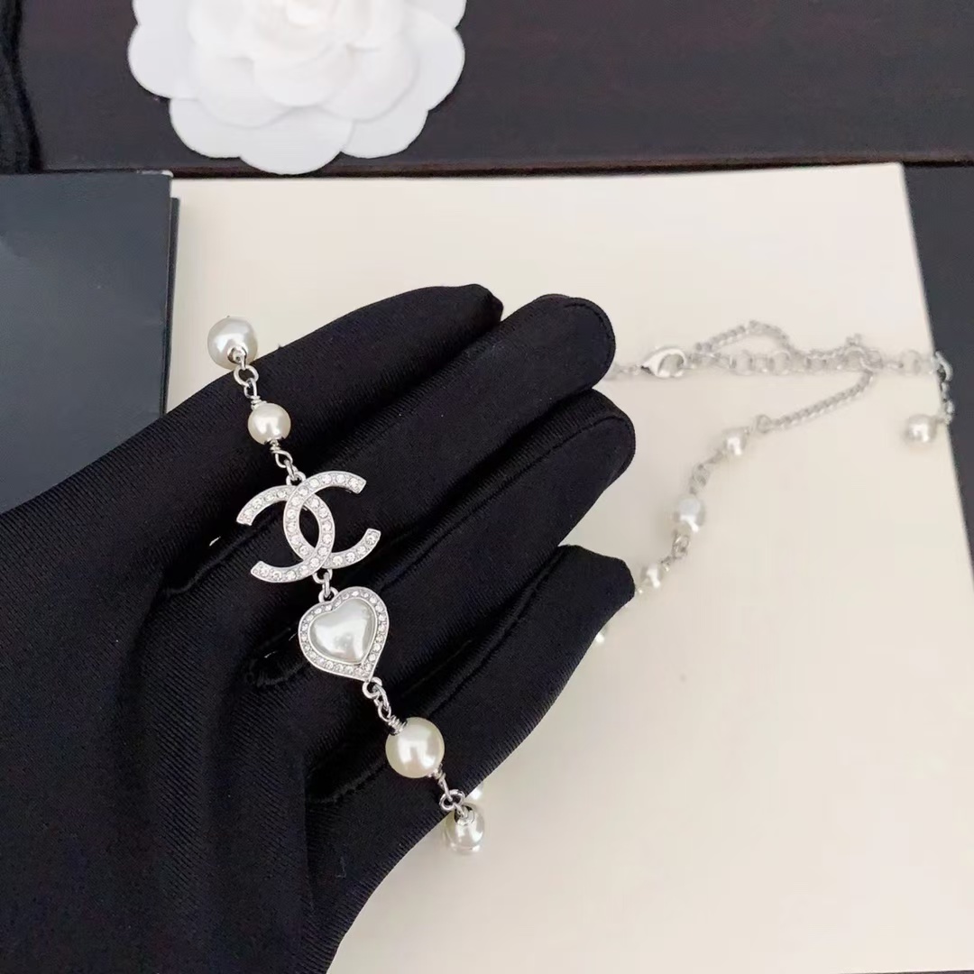 Chanel Half Silver Chain Half Pearl Necklace - Original Replica Club