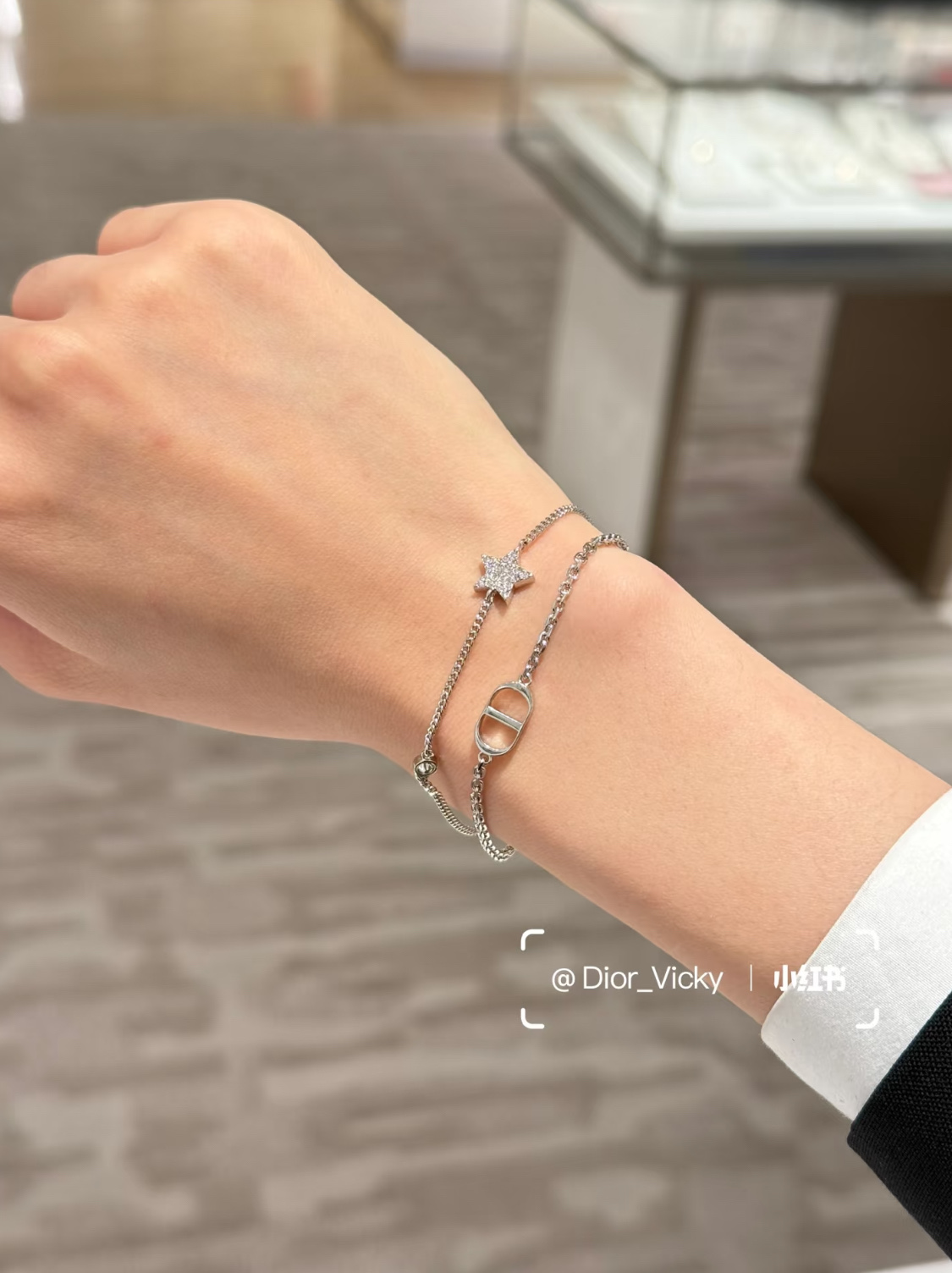Dior Two Layered Chain with Star Charm Bracelet - Original Replica Club