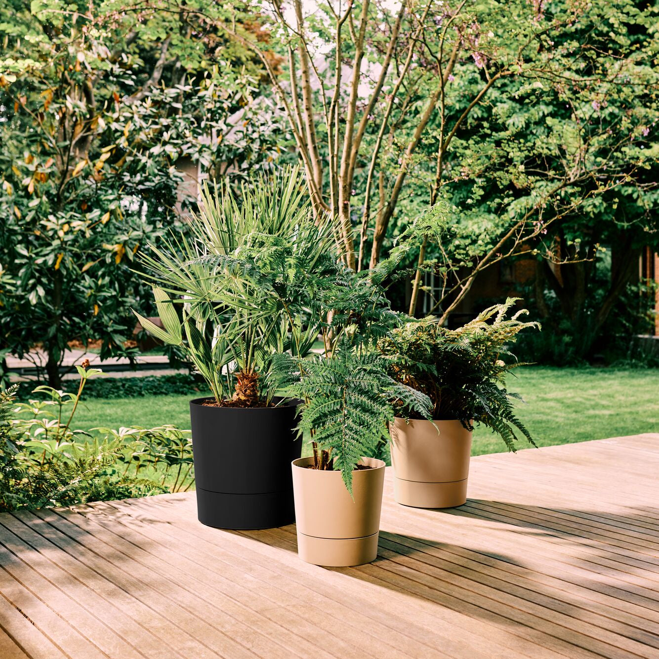 Elho Foss Rond - Beige - Ø 43 x H 43 cm - Buiten - 100% gerecycled kun