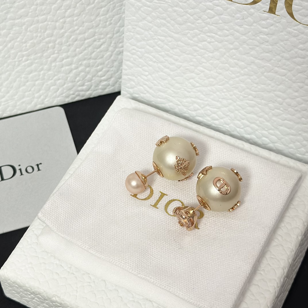 Dior New Two Pearls Stud Earrings - Original Replica Club