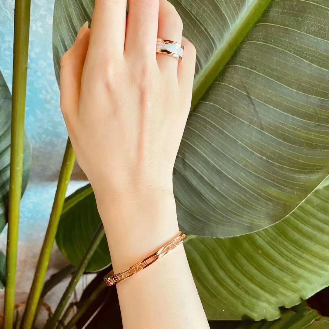 Bvlgari Hollow Monogram B.zero1 Bangle Bracelet - Original Replica Club