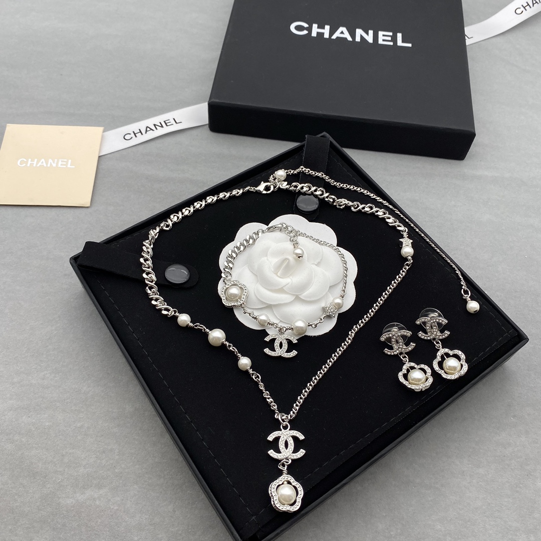Chanel Flower Enhancer Pearl Bracelet Earrings Necklace - Original Replica Club