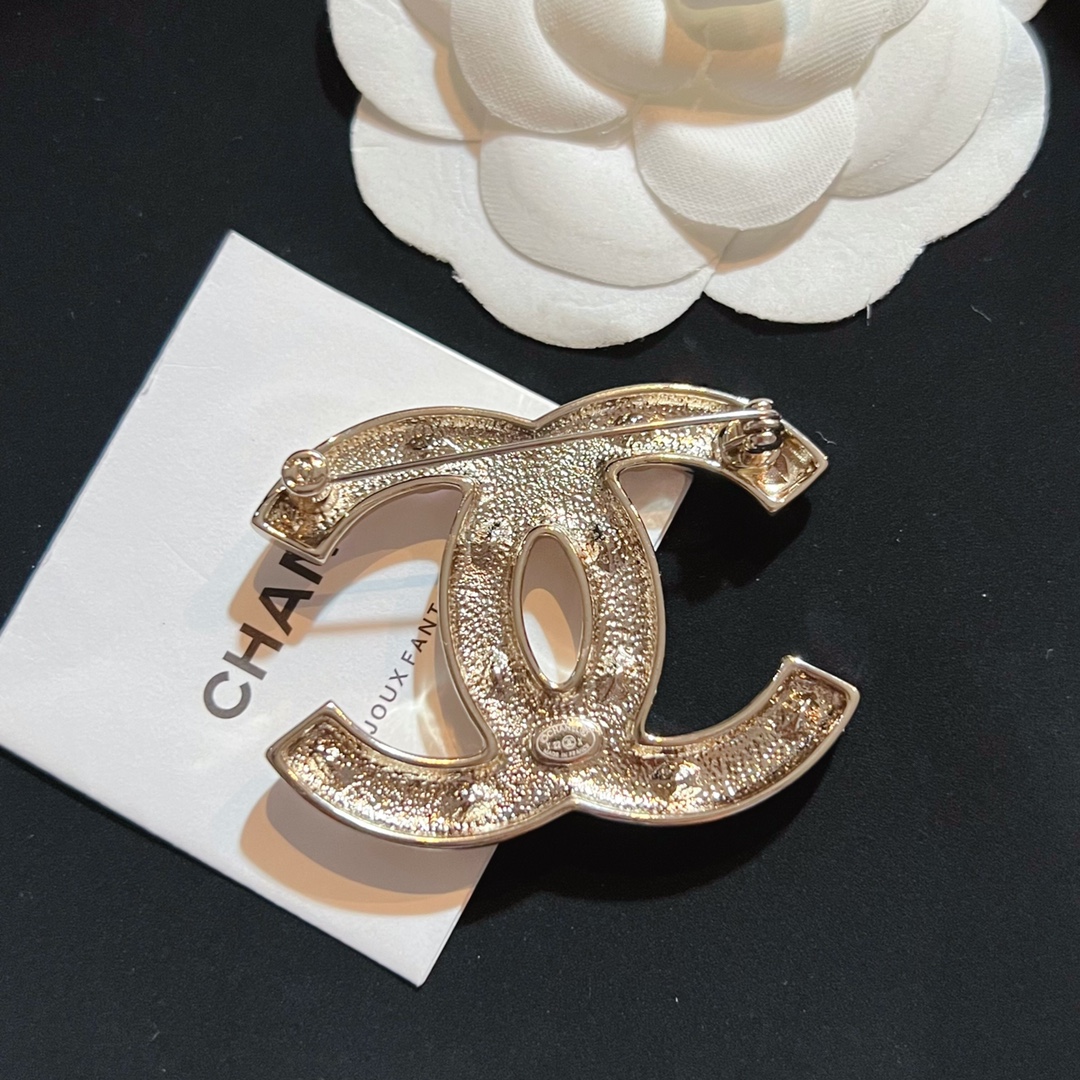 Chanel Pink Heart Diamond Paved CC Brooch - Original Replica Club