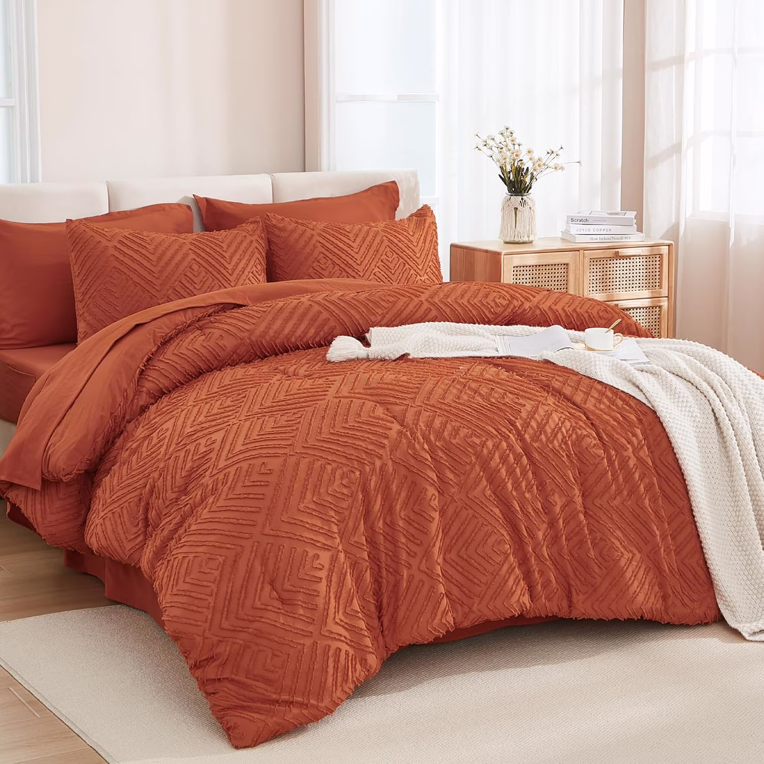 Queen Comforter Set 7 Piece Dark Emerald Green - Bed in a Bag Queen Boho Lightweight Fluffy Tufted Bedding Sets with Comforter, Sheets, Pillowcases & Shams - Image 13