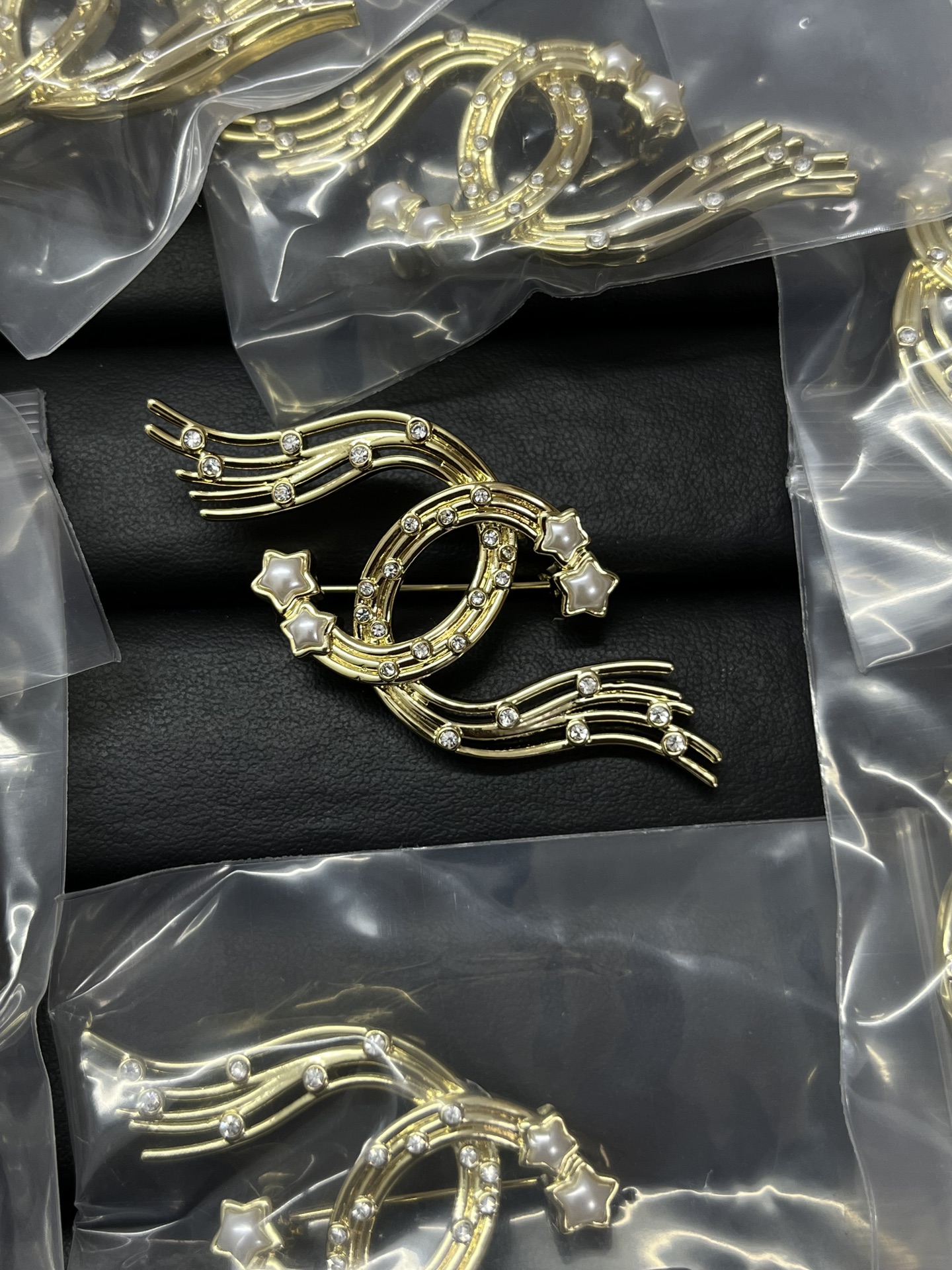 Chanel Faux Pearl Star Art Brooch - Original Replica Club