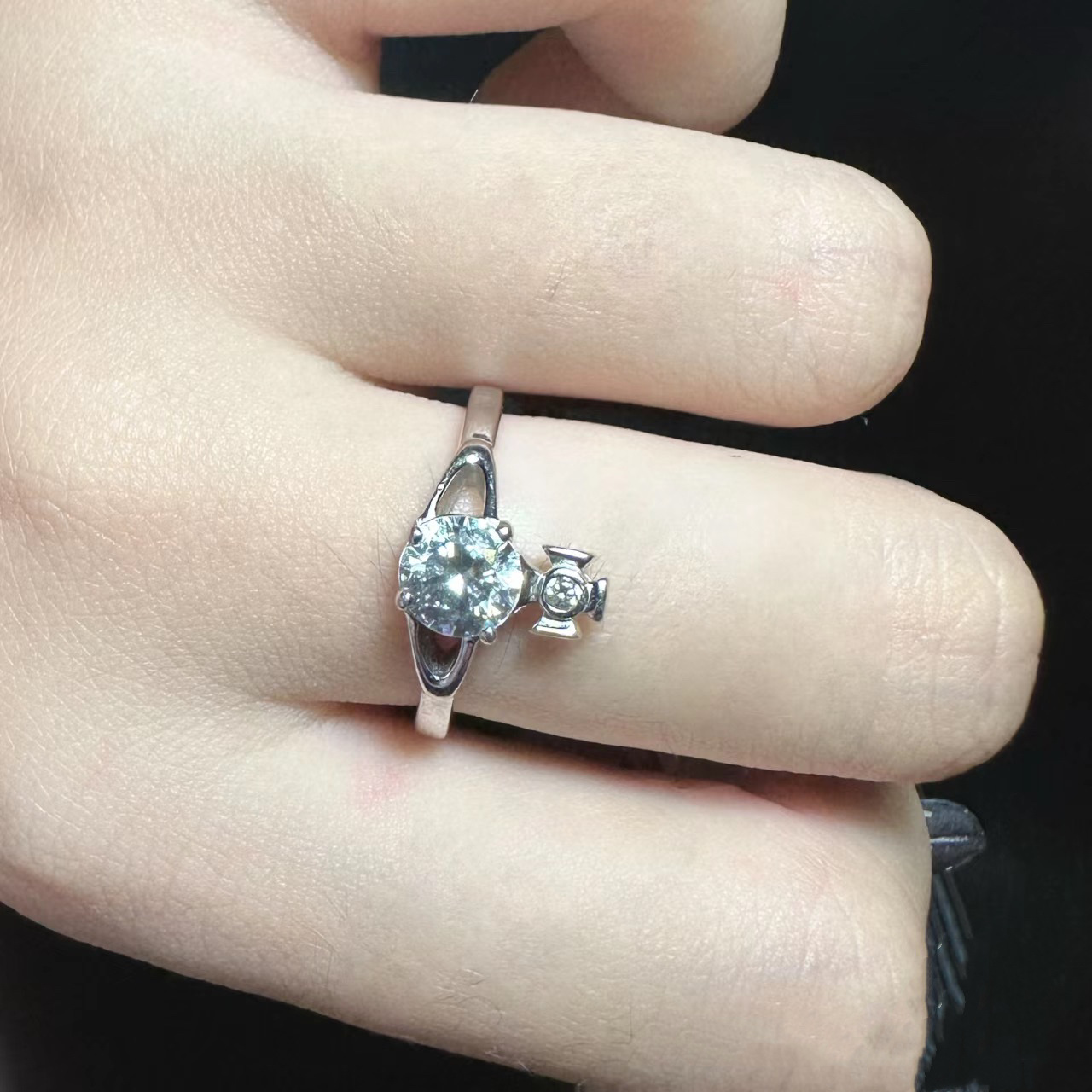 Vivienne Westwood Silver Saturn Diamond Ring - Original Replica Club