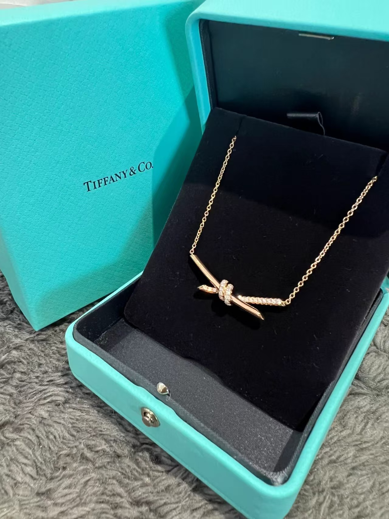 Tiffany Knot Pendant Necklace - Original Replica Club