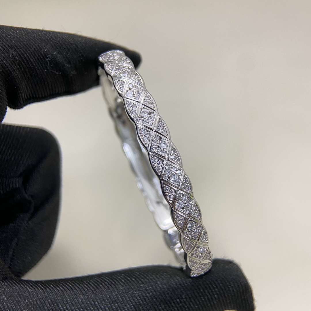 Chanel Coco Crush Full Diamond Paved Bracelet Bangle - Original Replica Club