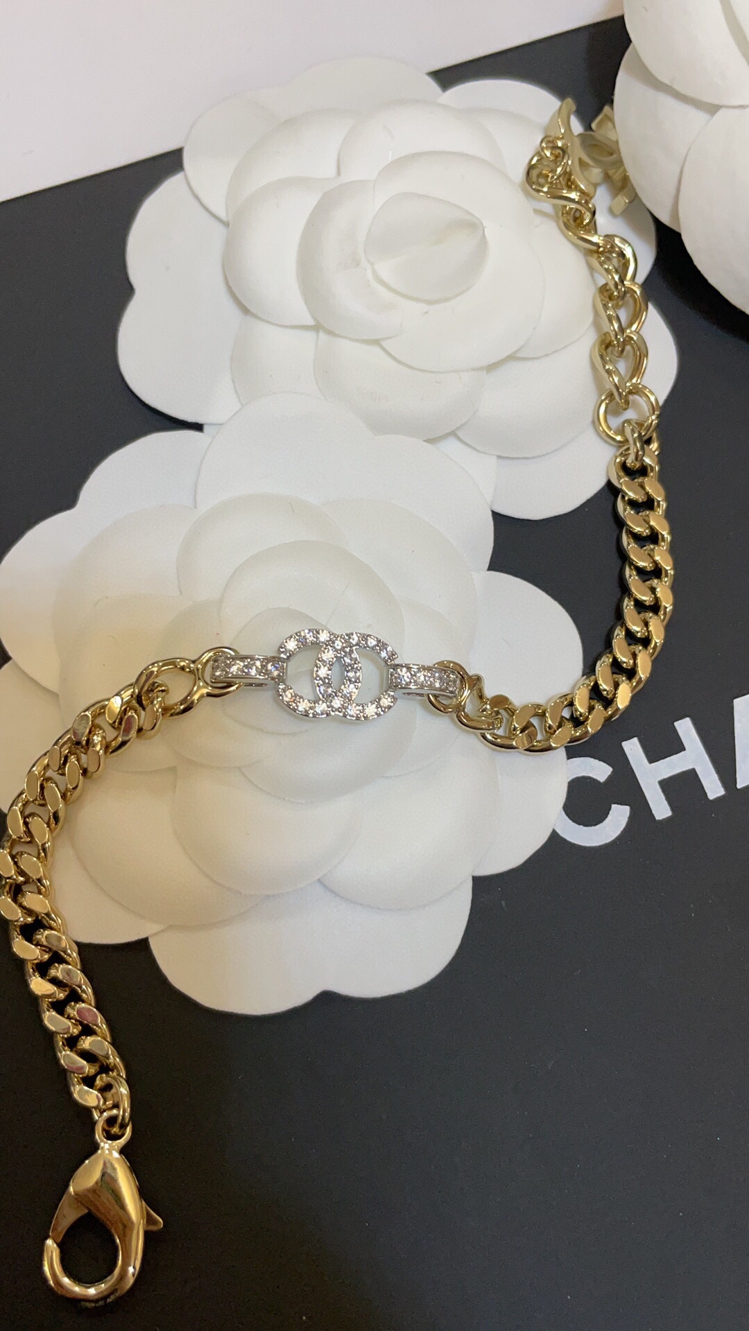 Chanel Mixed Color Cuban Chain Bracelet Earrings Choker Necklace - Original Replica Club
