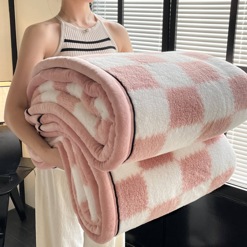 Double Layer Flannel Blanket Checkered Print Thick Warm for Hotel Home