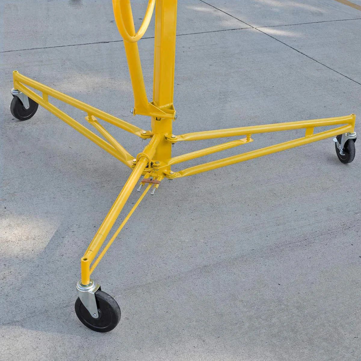 Stark USA Drywall Lift 11-ft Yellow Rolling Panel Hoist - 65044 - Image 6 Stark USA Drywall Lift 11-ft Yellow Rolling Panel Hoist - 65044 - Image 6