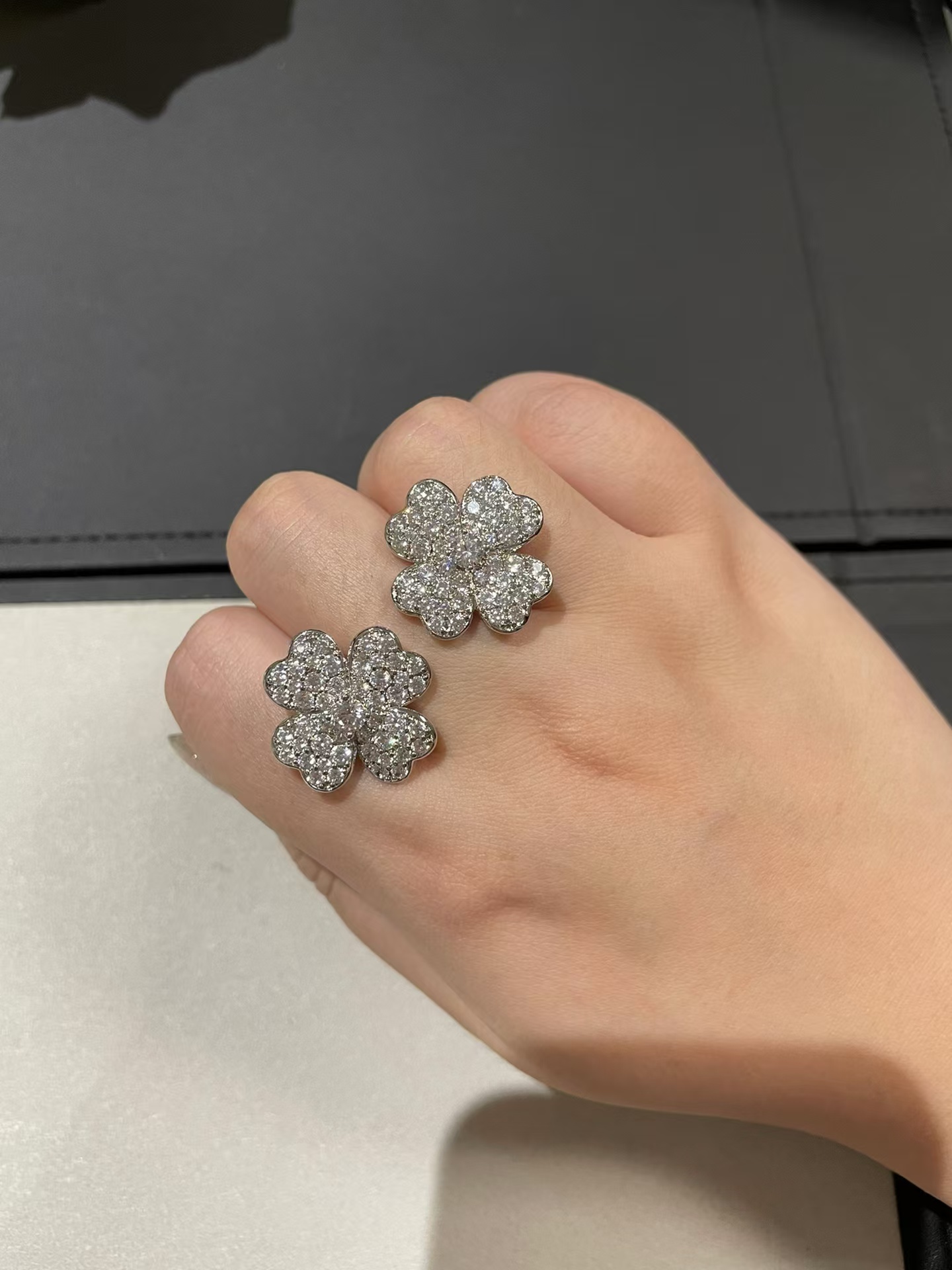VCA Cosmos Earrings - Small - Original Replica Club