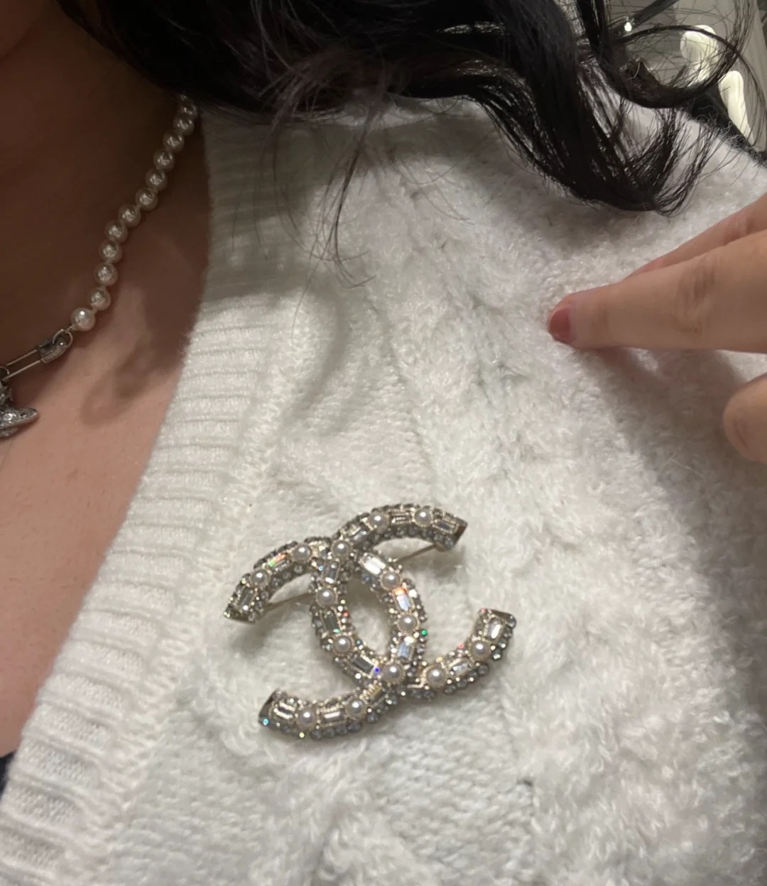 Chanel Vintage Pearl Rhinestone CC Brooch - Original Replica Club
