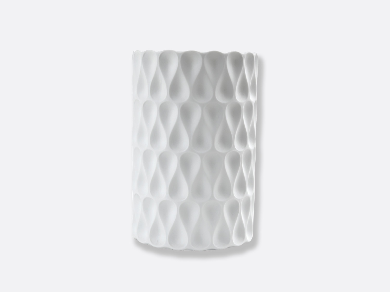 Vase en biscuit H. 22 cm