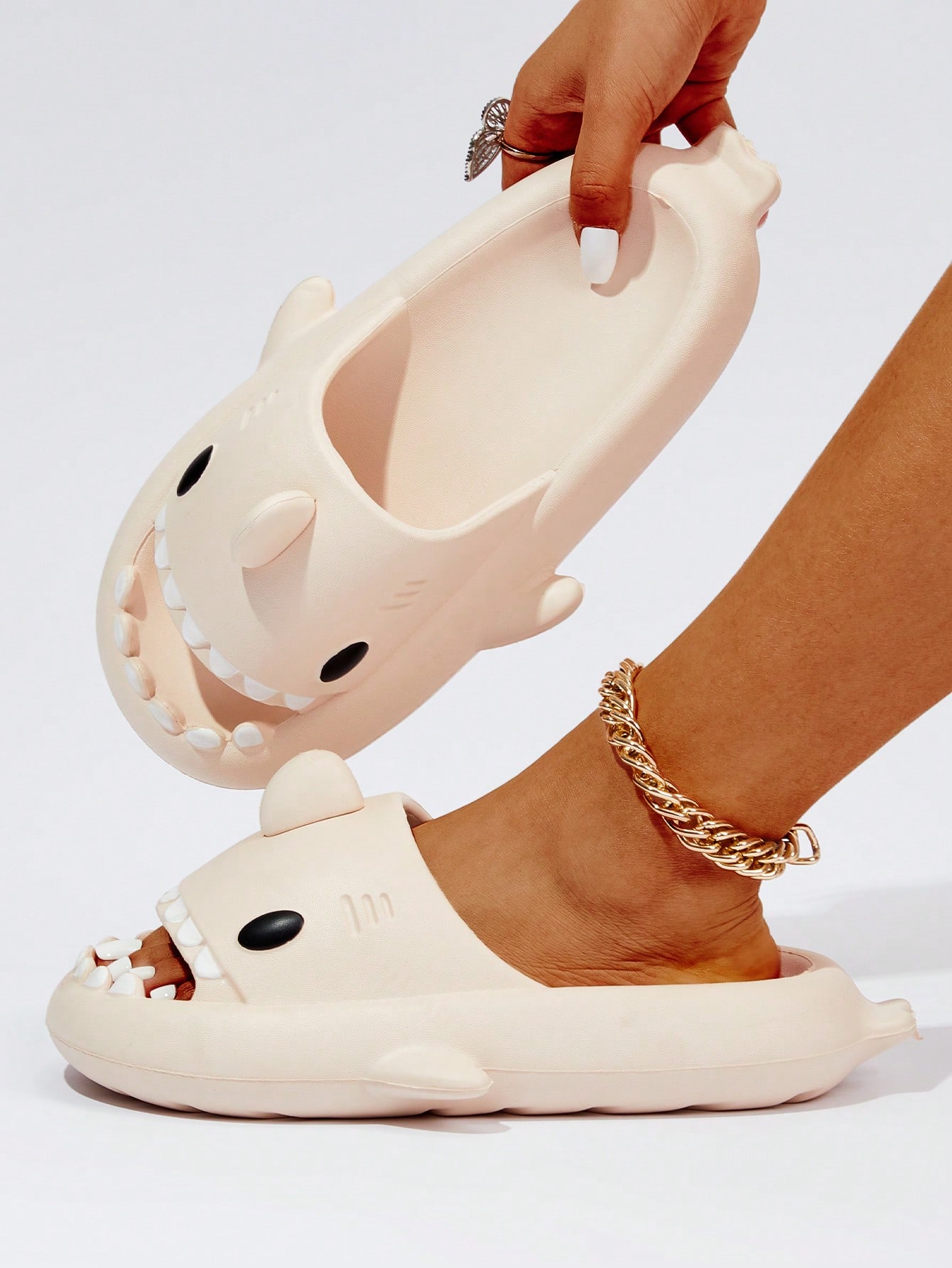 Women Shark Design Slides, Cute Summer EVA Single Band Slides