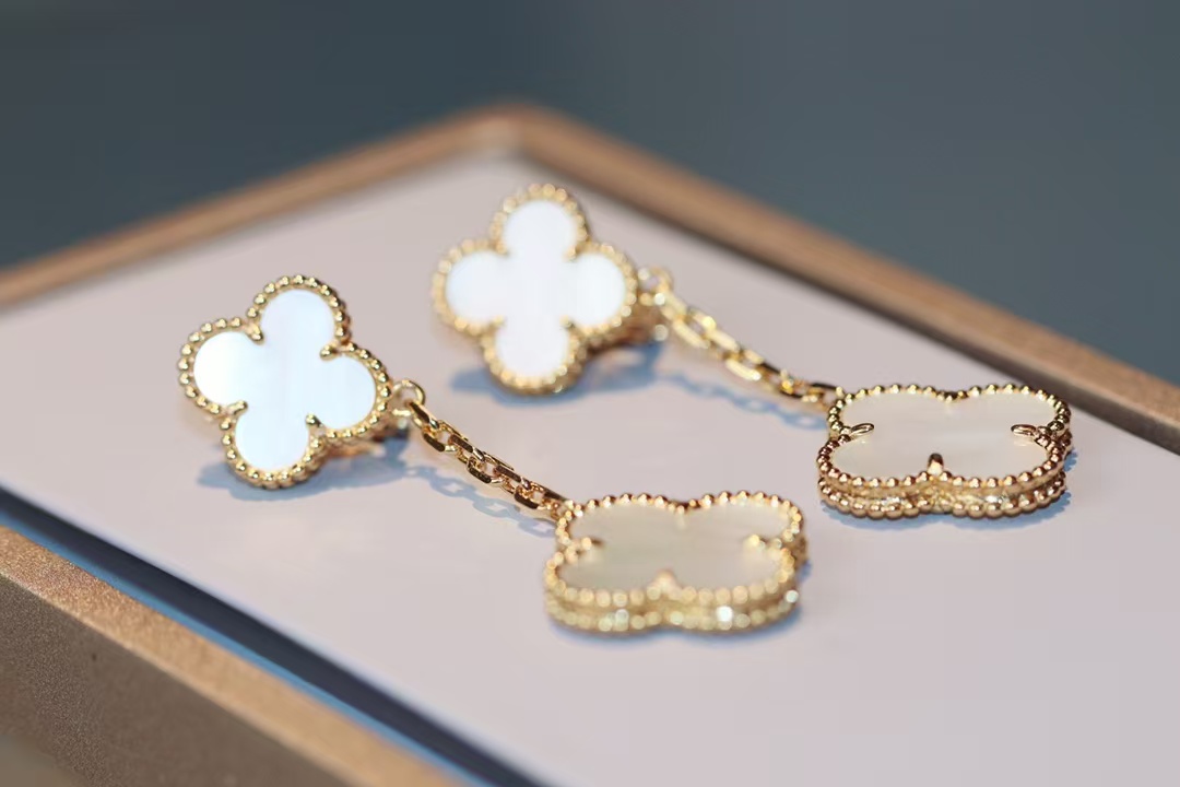 VCA Magic Alhambra Earrings, 2 Motifs - Original Replica Club