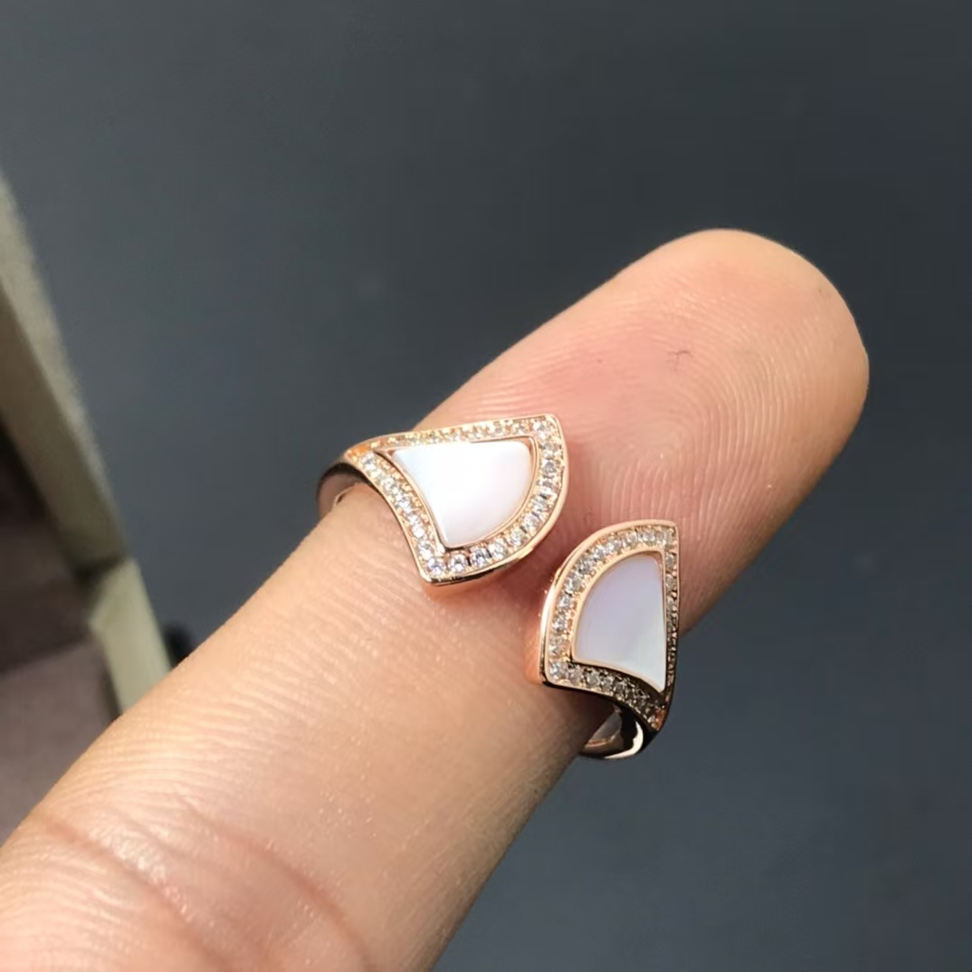 Bvlgari Divas' Dream Ring - Original Replica Club