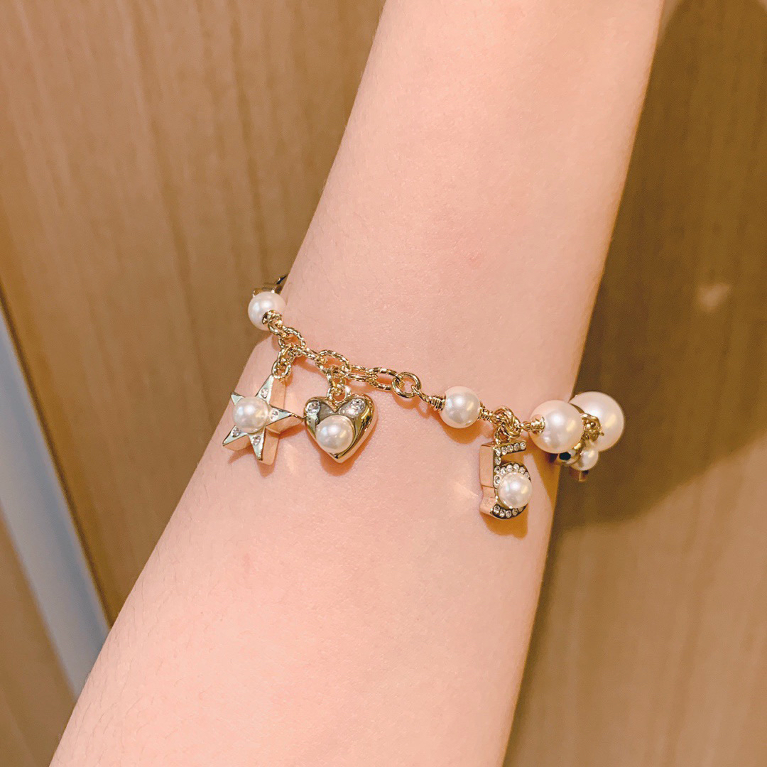 Chanel Chain Pearl Bracelet with Star Heart NO.5 CC Charms - Original Replica Club