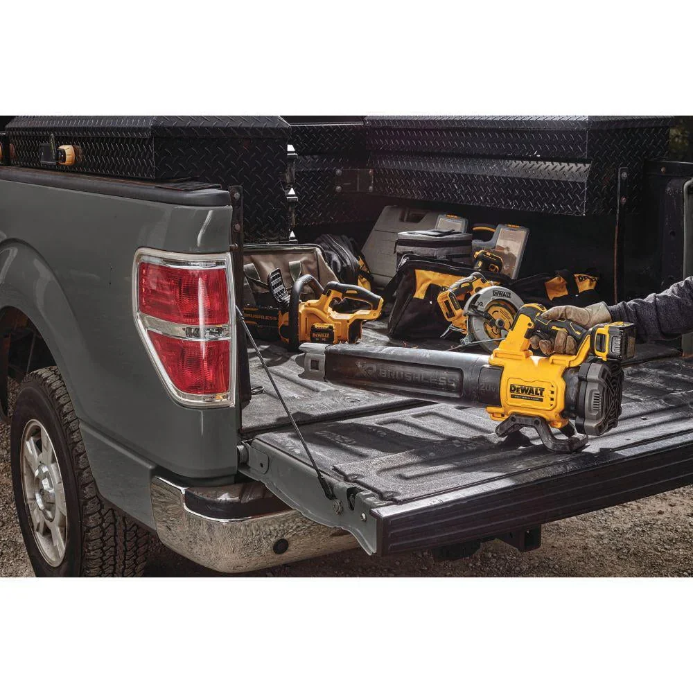 Dewalt DCBL722P1 20V MAX XR Lithium-Ion Brushless Handheld Cordless Blower Kit (5 Ah)
