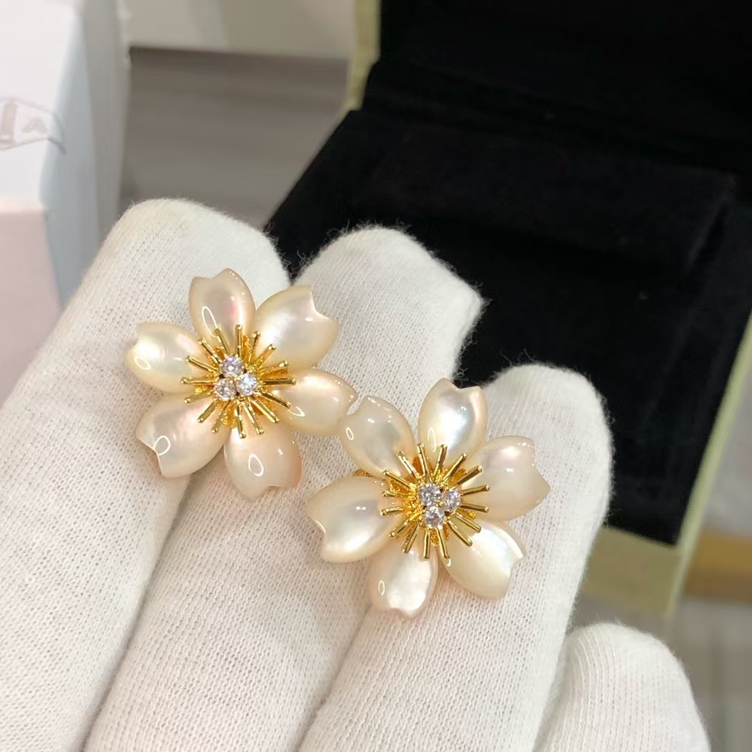 VCA Rose de Noël Christmas Earrings - Original Replica Club