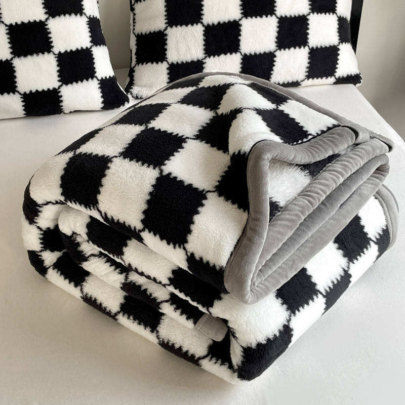 Double Layer Flannel Blanket Checkered Print Thick Warm for Hotel Home