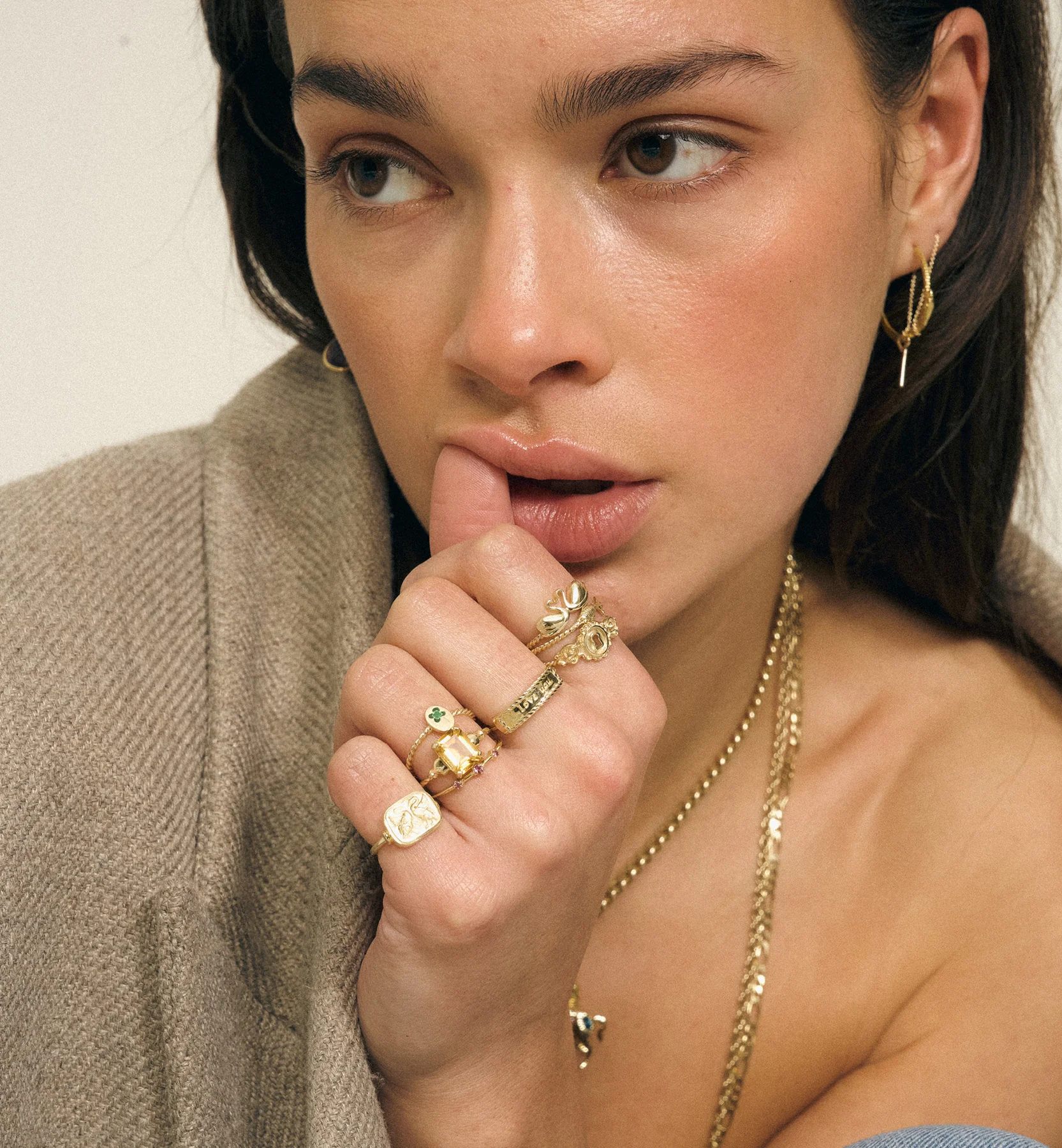 Golden Swans Ring 14K