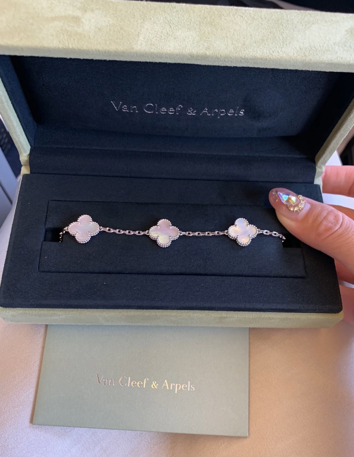 VCA Silver White Clover Vintage Alhambra Bracelet, 5 Motifs - Original Replica Club