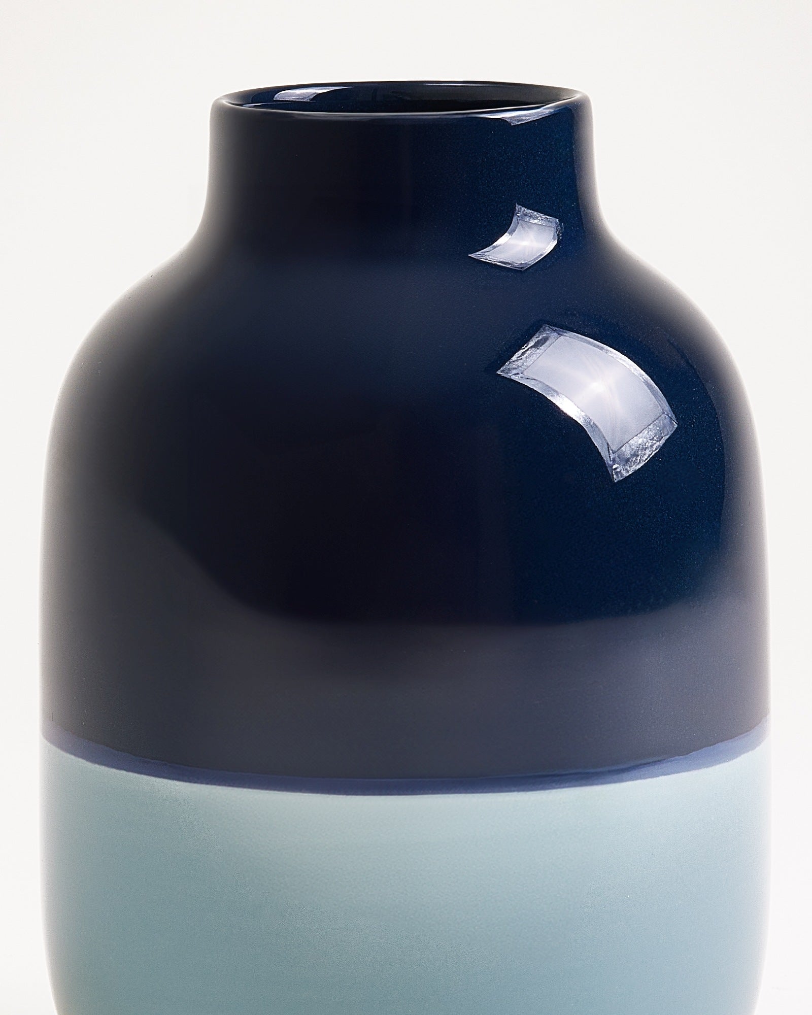 Nuno Vase M dunkelblau graublau
