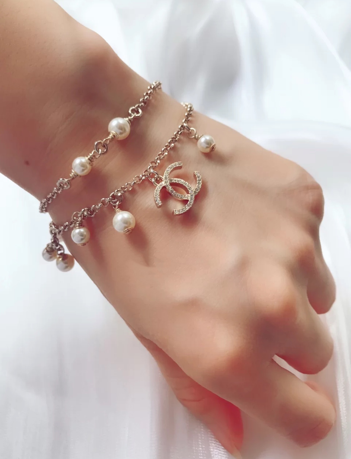 Chanel Dainty Two Layers Chain Pearl Bracelet - Original Replica Club