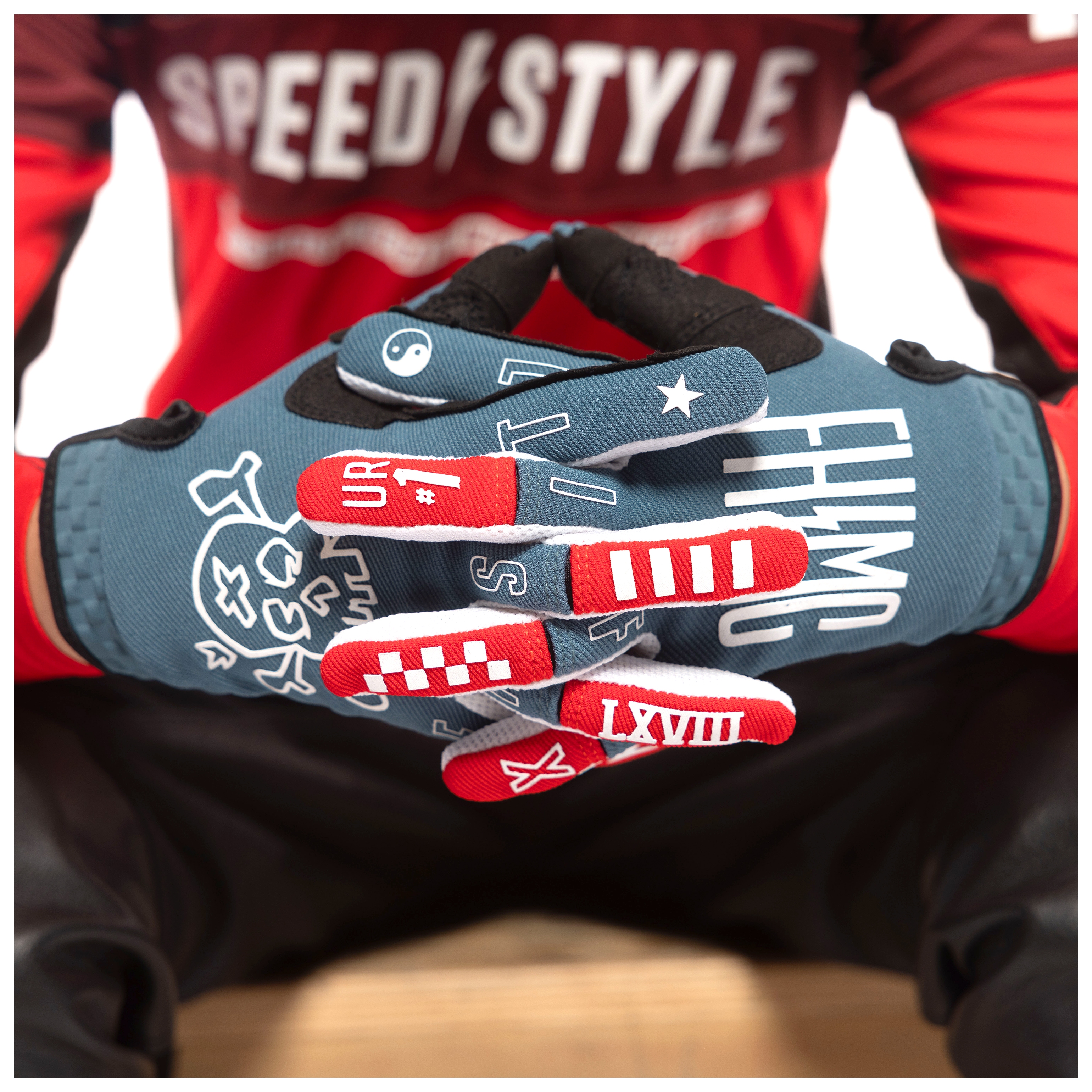 SportsBikeShop Fasthouse Youth Speedstyle Bird Gloves
