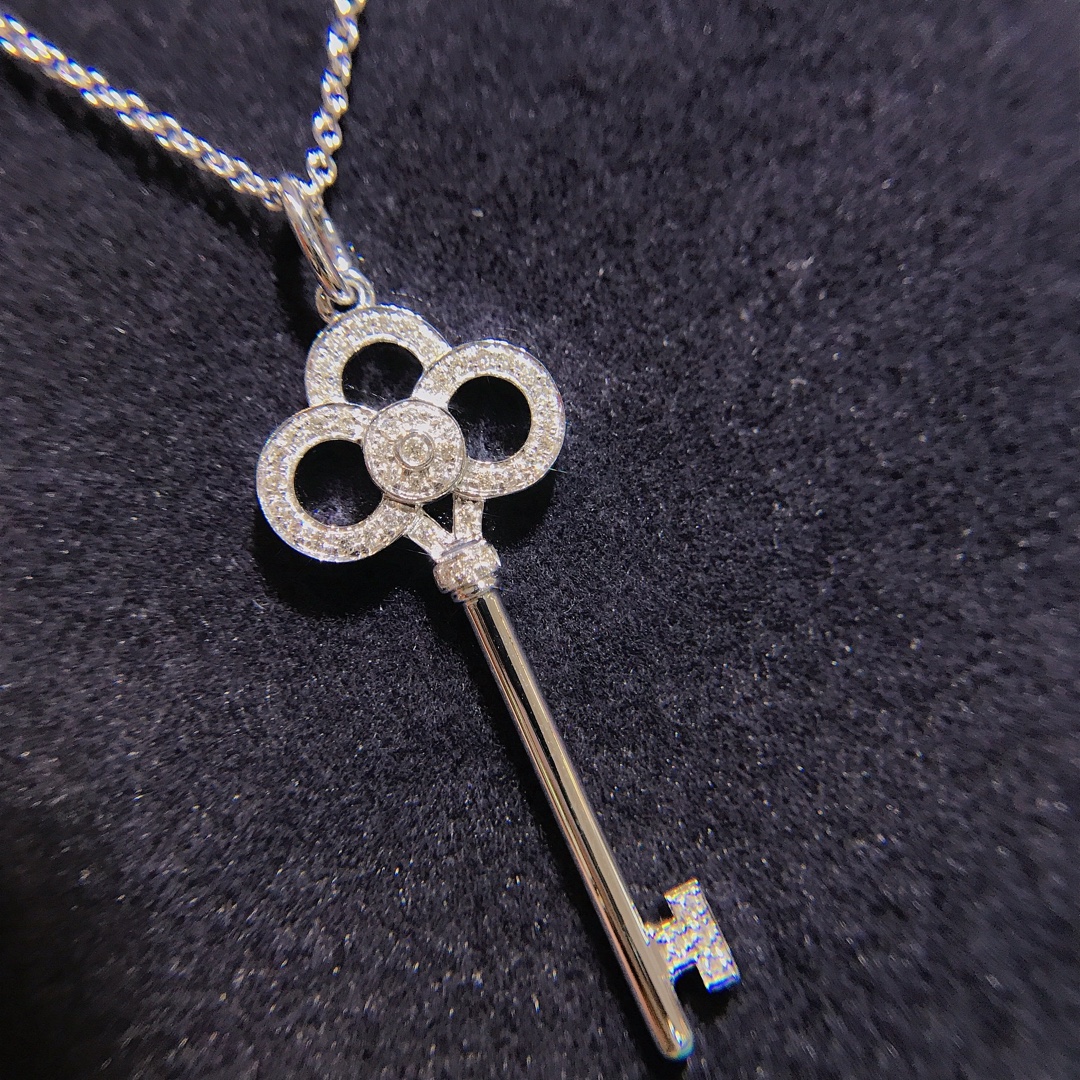 Tiffany Crown Key Pendant Necklace - Original Replica Club