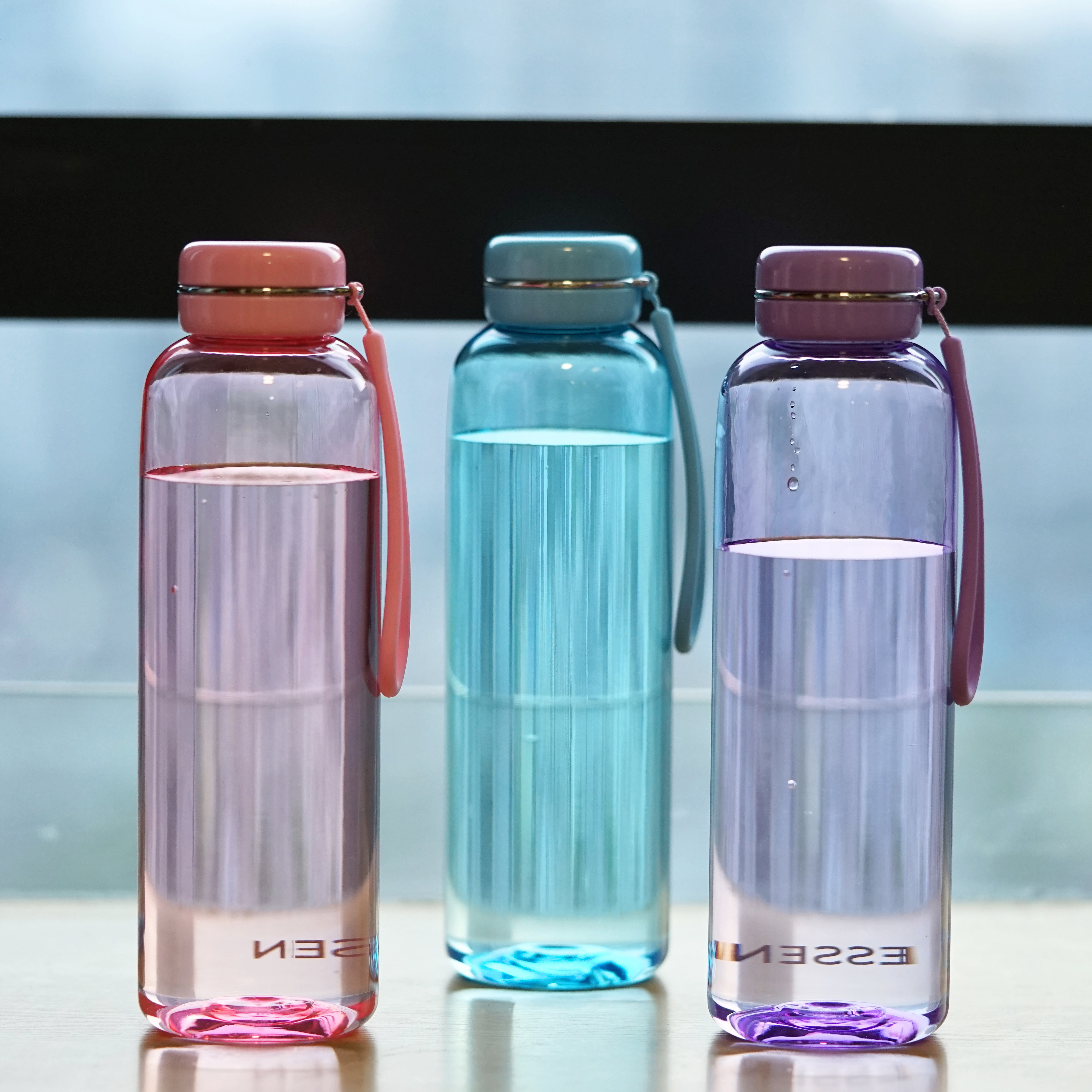 650ml Macaron Lid Clear Plastic Sports Water Bottle