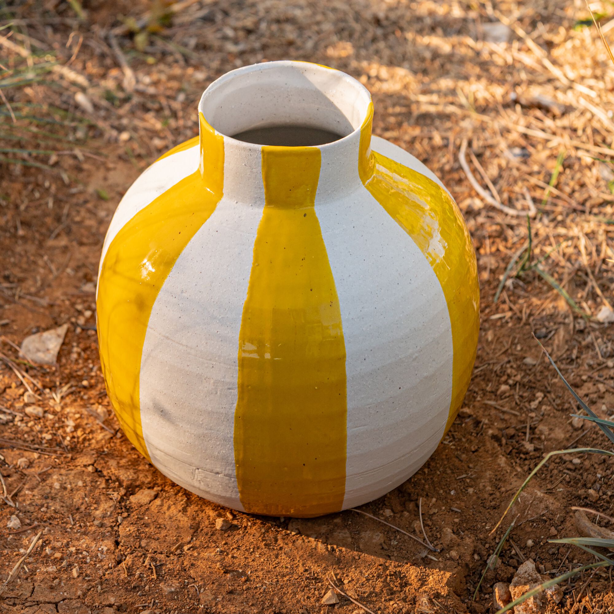 CAMPECHE - Vase boule en grès D16,5cm - jaune et blanc